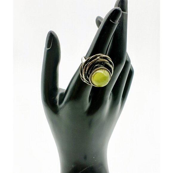 Vintage Spiral Nest Design Silver Ring with Green Cabochon - Picture 1 of 6